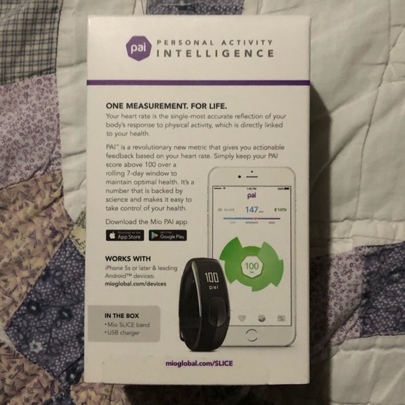 Mio Slice || Heart Rate & Fitness Tracker - Picture 4 of 14